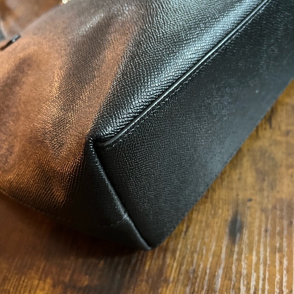 Coach Black saffiano Leather zip top city Tote - Picture 3 of 9